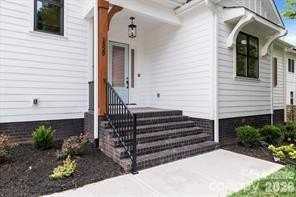 1529 Beckwith Pl - Photo 2 of 23