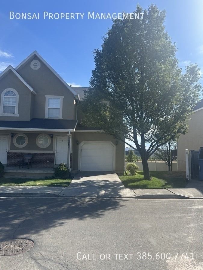 1247 N Bridalwood Loop - Photo 2 of 20
