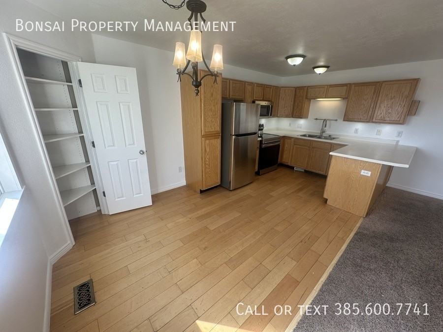1247 N Bridalwood Loop - Photo 6 of 20