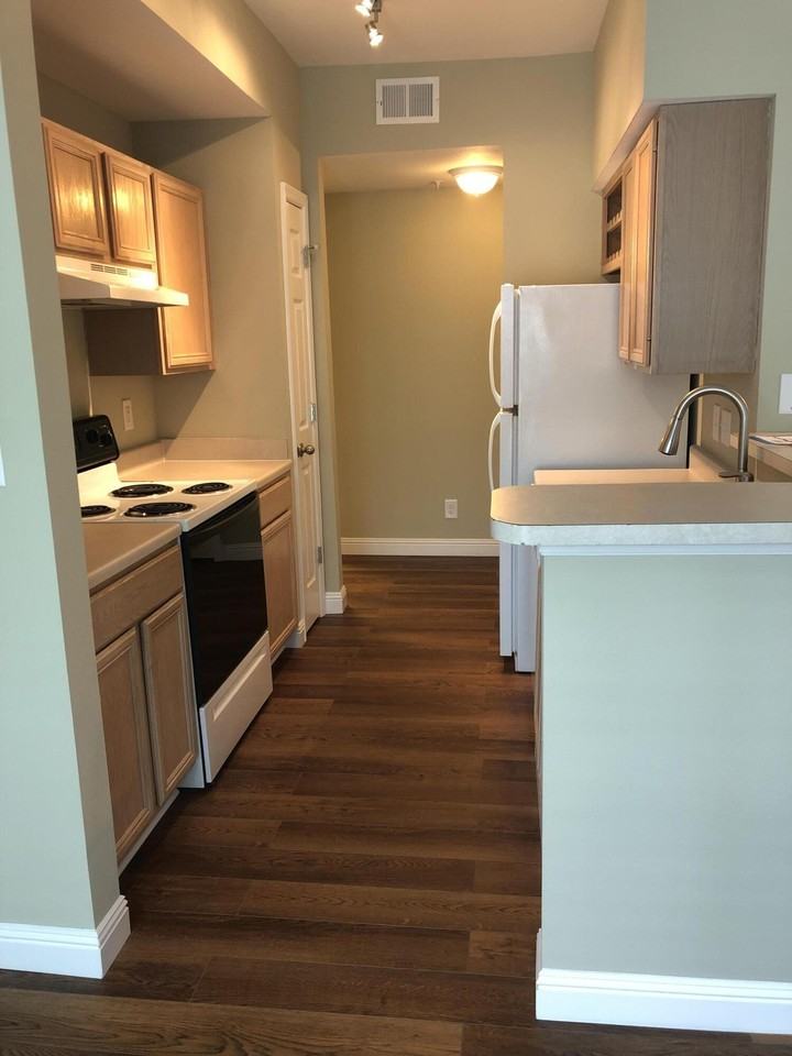 700 Daniel Ellis Dr #9105 - Photo 3 of 18