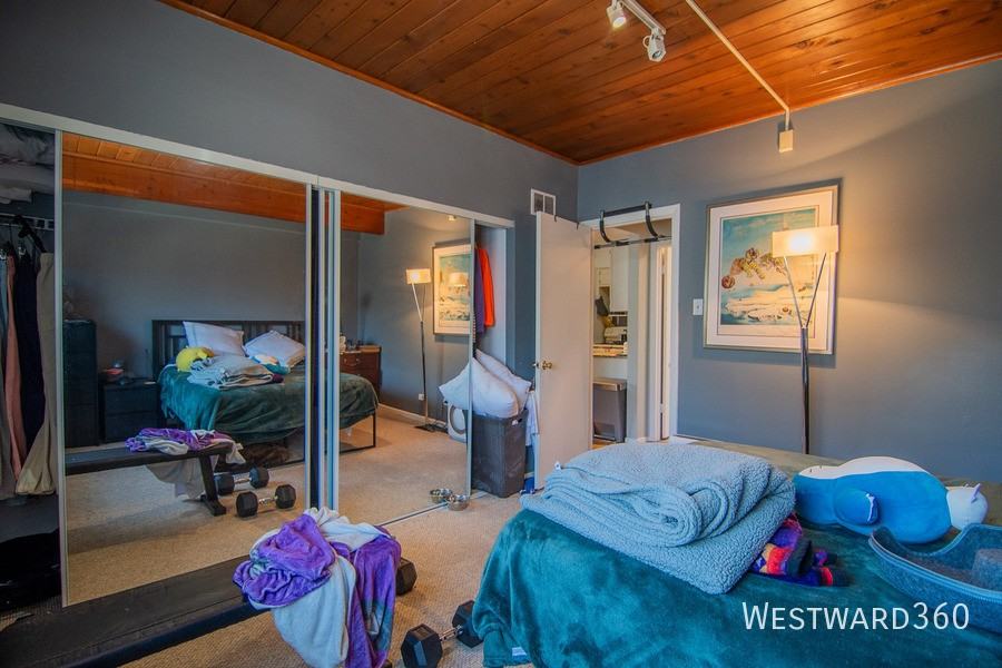 4334 N Clarendon Ave #310 - Photo 7 of 13