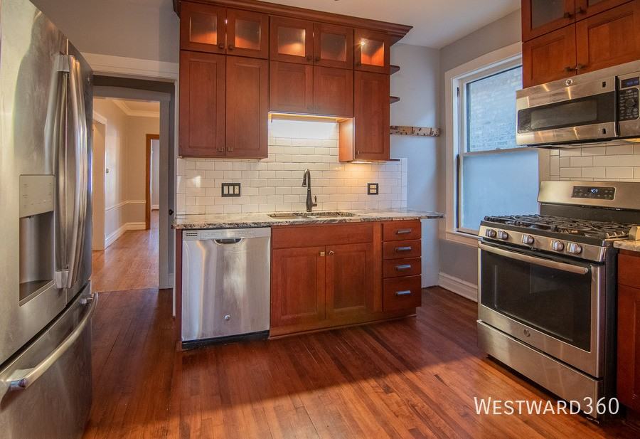 4246 N Menard Ave - Photo 4 of 23