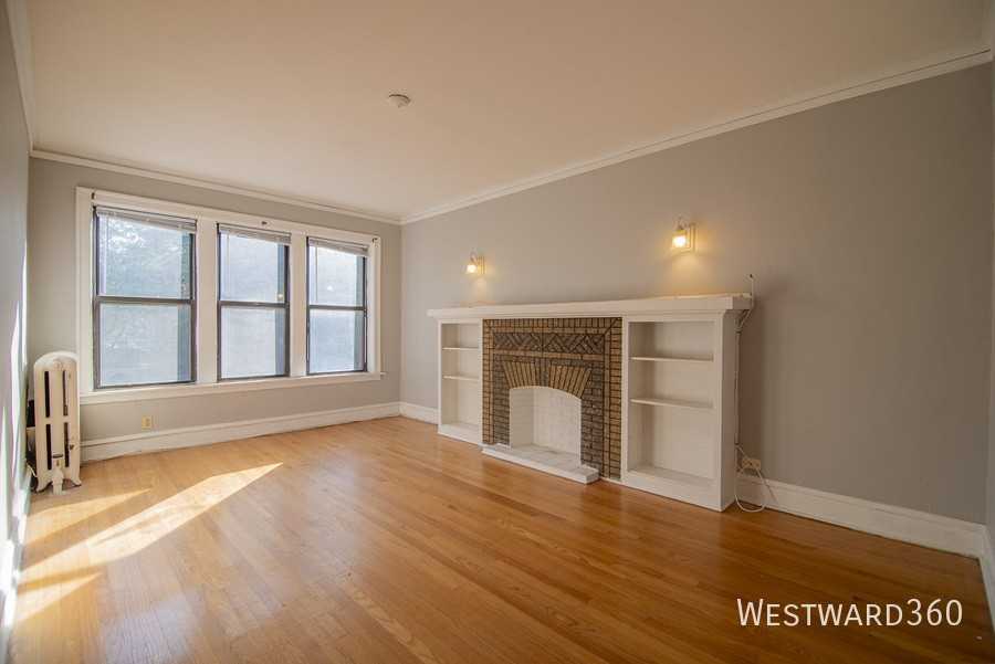 6055 N Ridge Ave #1 - Photo 2 of 15