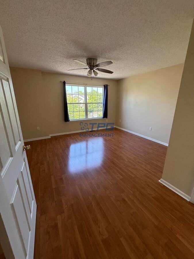 19 Newburgh Dr - Photo 7 of 20
