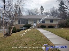 featured image of 2488 Chatsworth St N