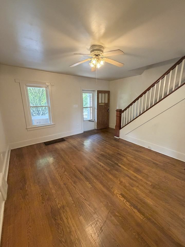 242 1/2 N 5th St #242-1-2 - Photo 2 of 10