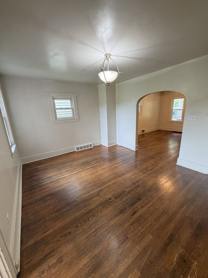 242 1/2 N 5th St #242-1-2 - Photo 5 of 10