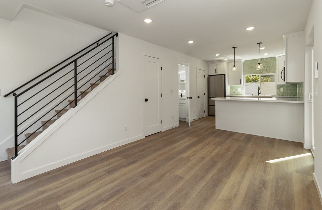 820 South Sullivan Street - BUnit B #B - Photo 4 of 30