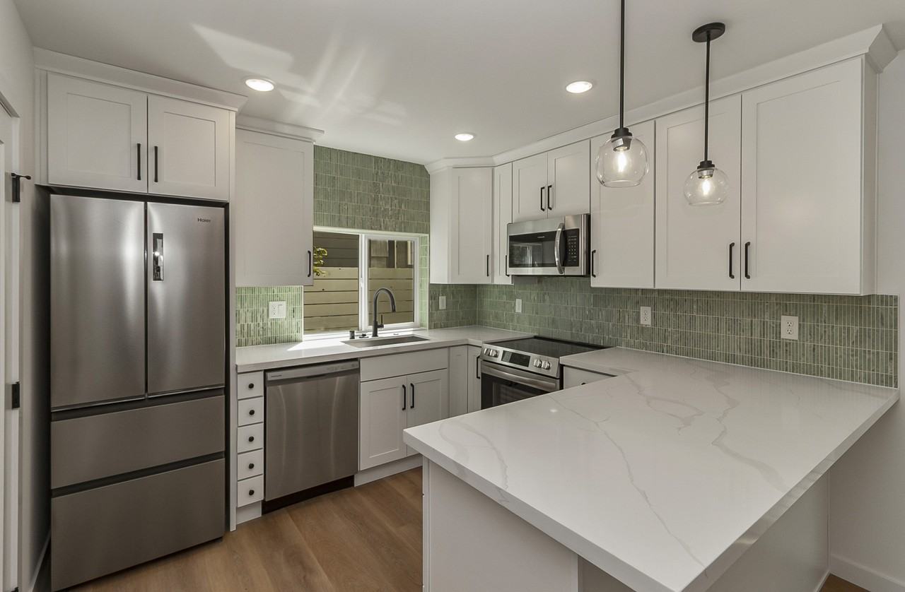 820 South Sullivan Street - BUnit B #B - Photo 5 of 30