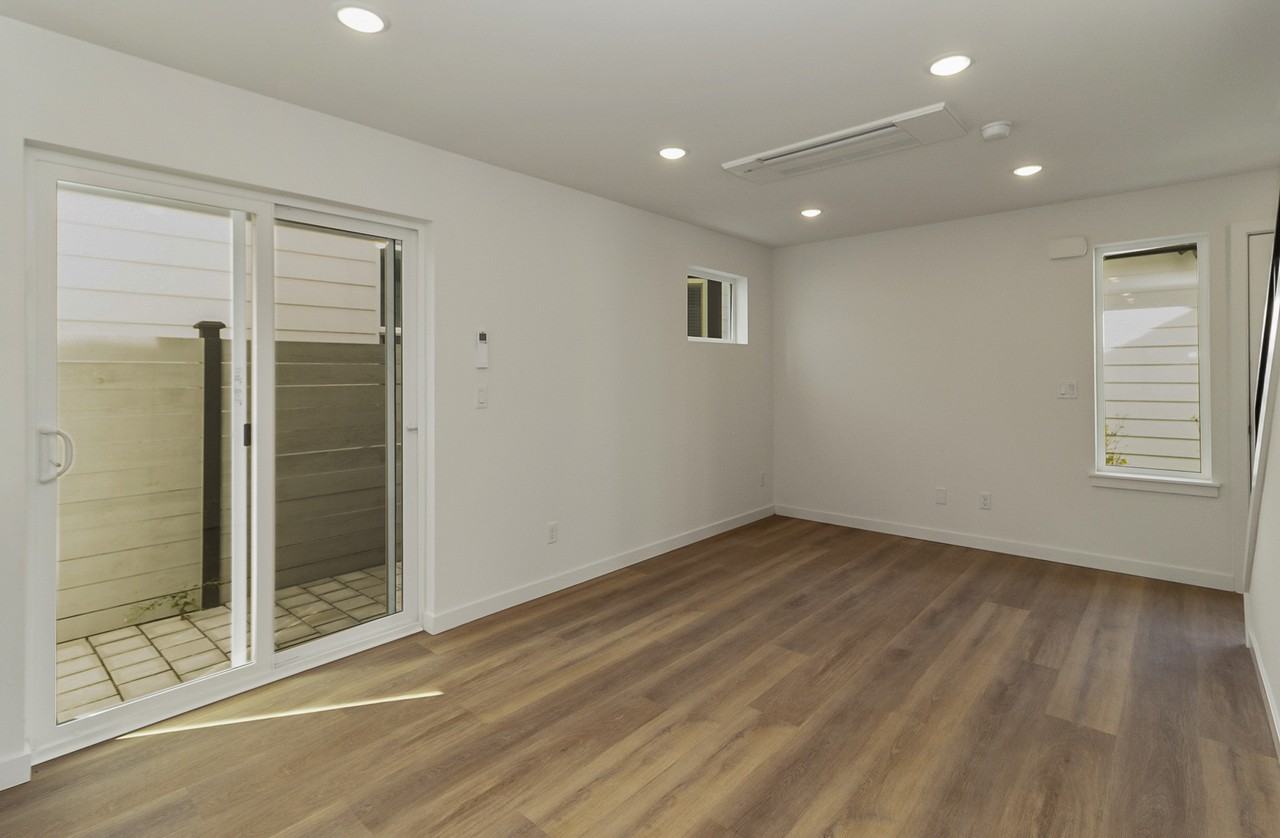 820 South Sullivan Street - BUnit B #B - Photo 7 of 30