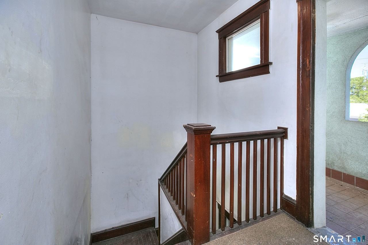 2029 Kings Hwy #2ndFL - Photo 4 of 22