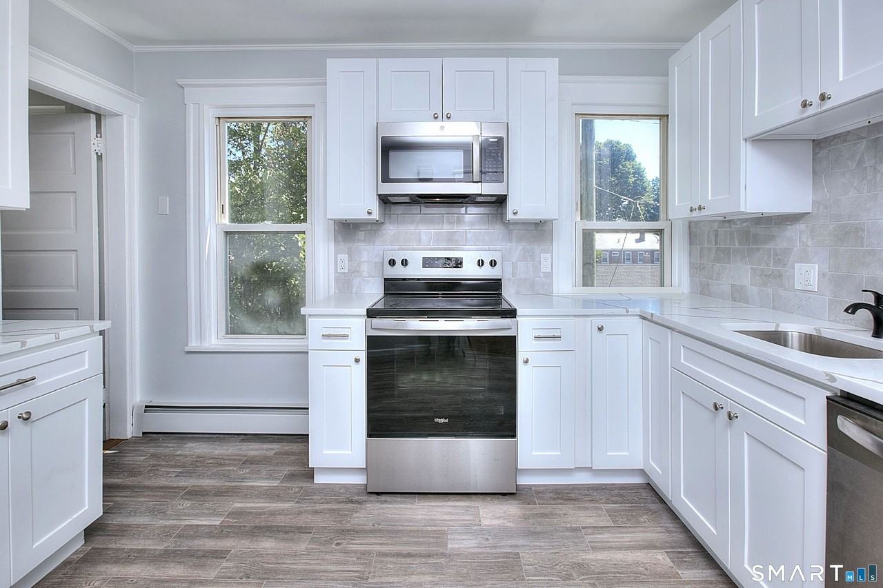 2029 Kings Hwy #2ndFL - Photo 7 of 22