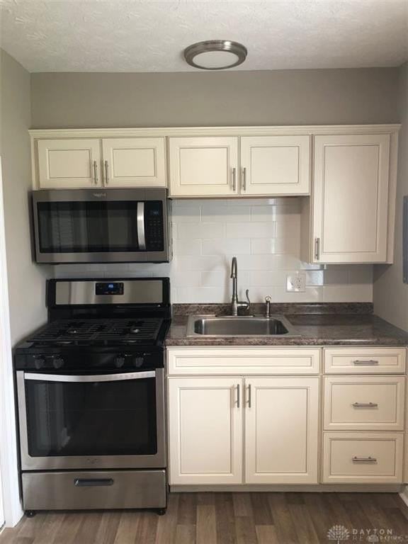215 South St - Photo 6 of 13