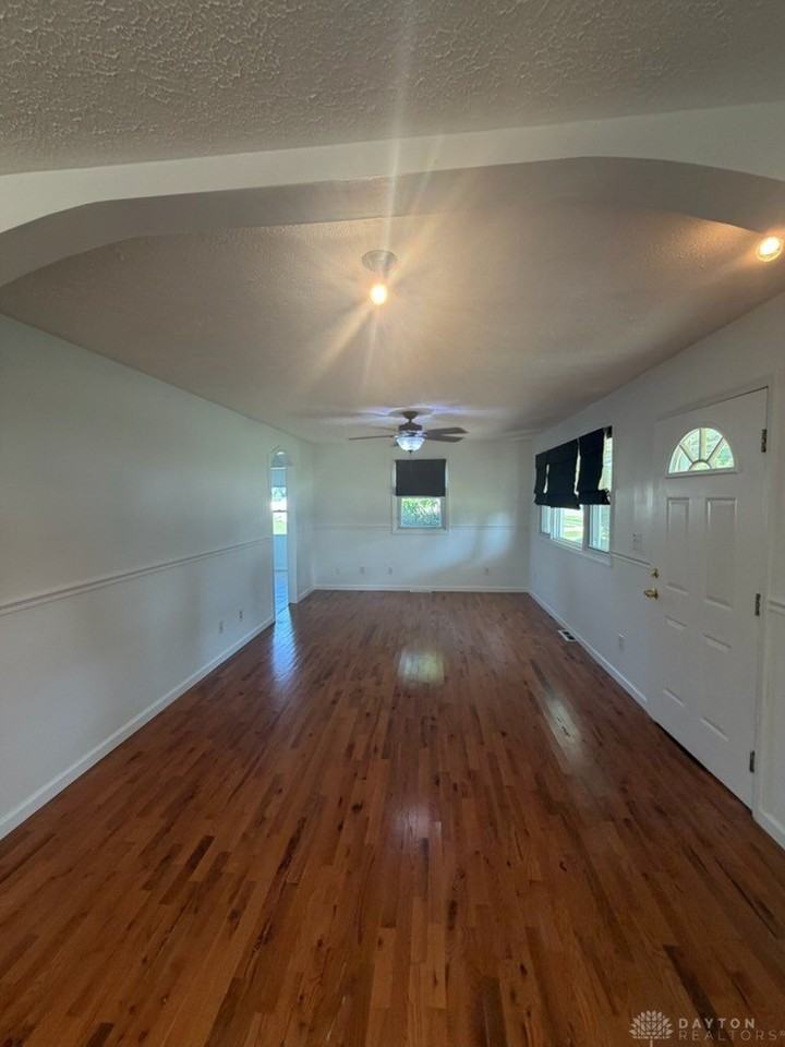 108 Forestdale Ave - Photo 3 of 21