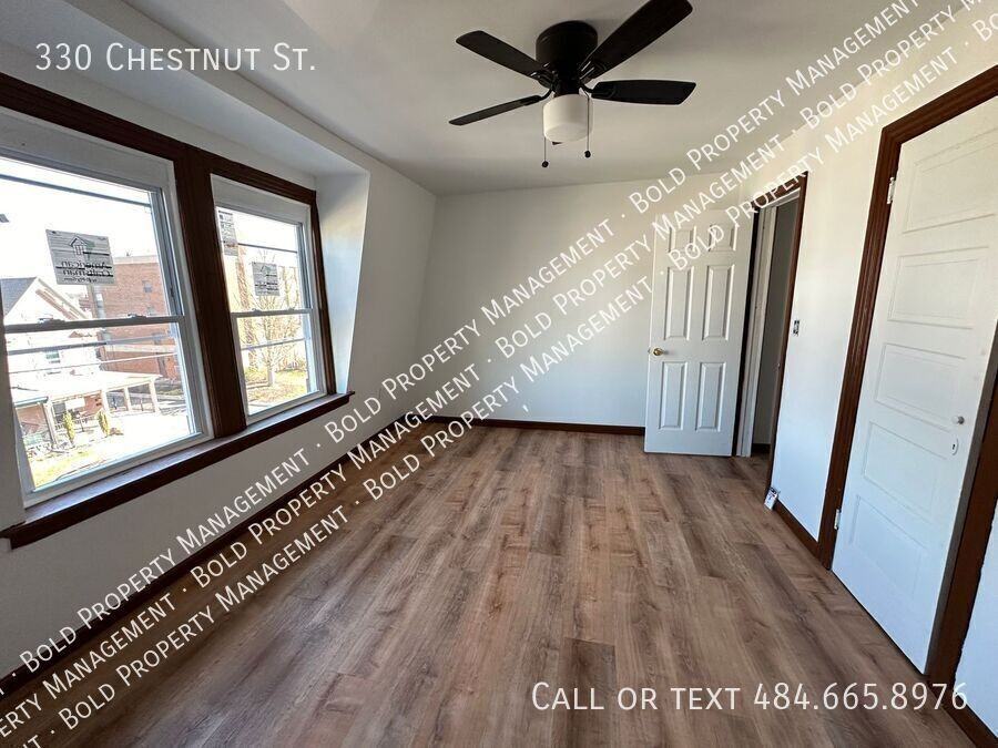 330 Chestnut St - Photo 3 of 12