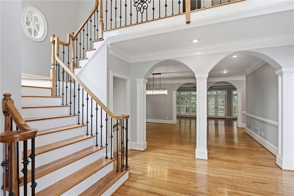 4563 Fountain Dr Ne - Photo 3 of 34