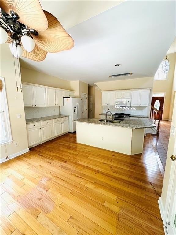 811 Valley Dr - Photo 7 of 27