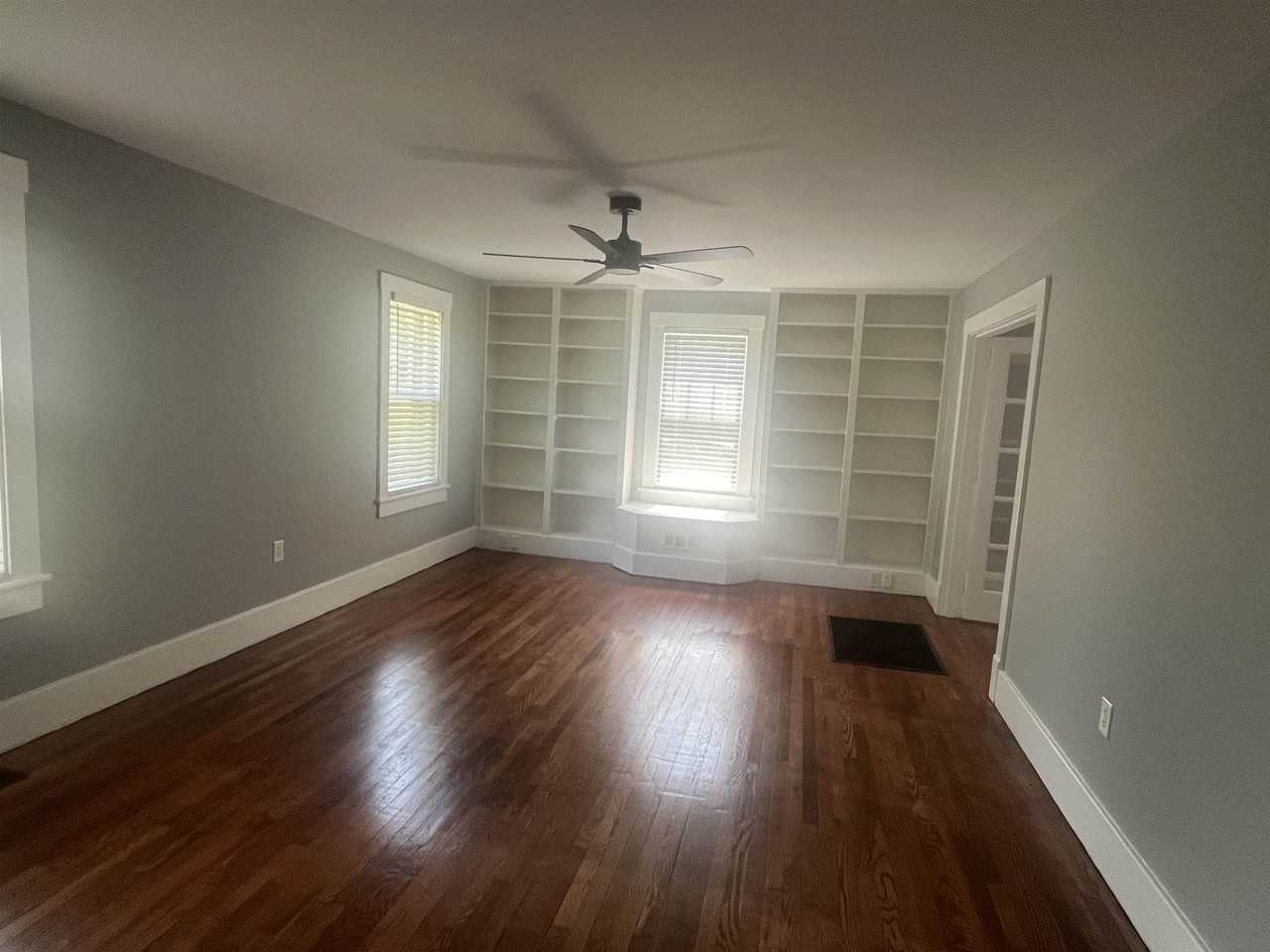 322 Marr St - Photo 5 of 18