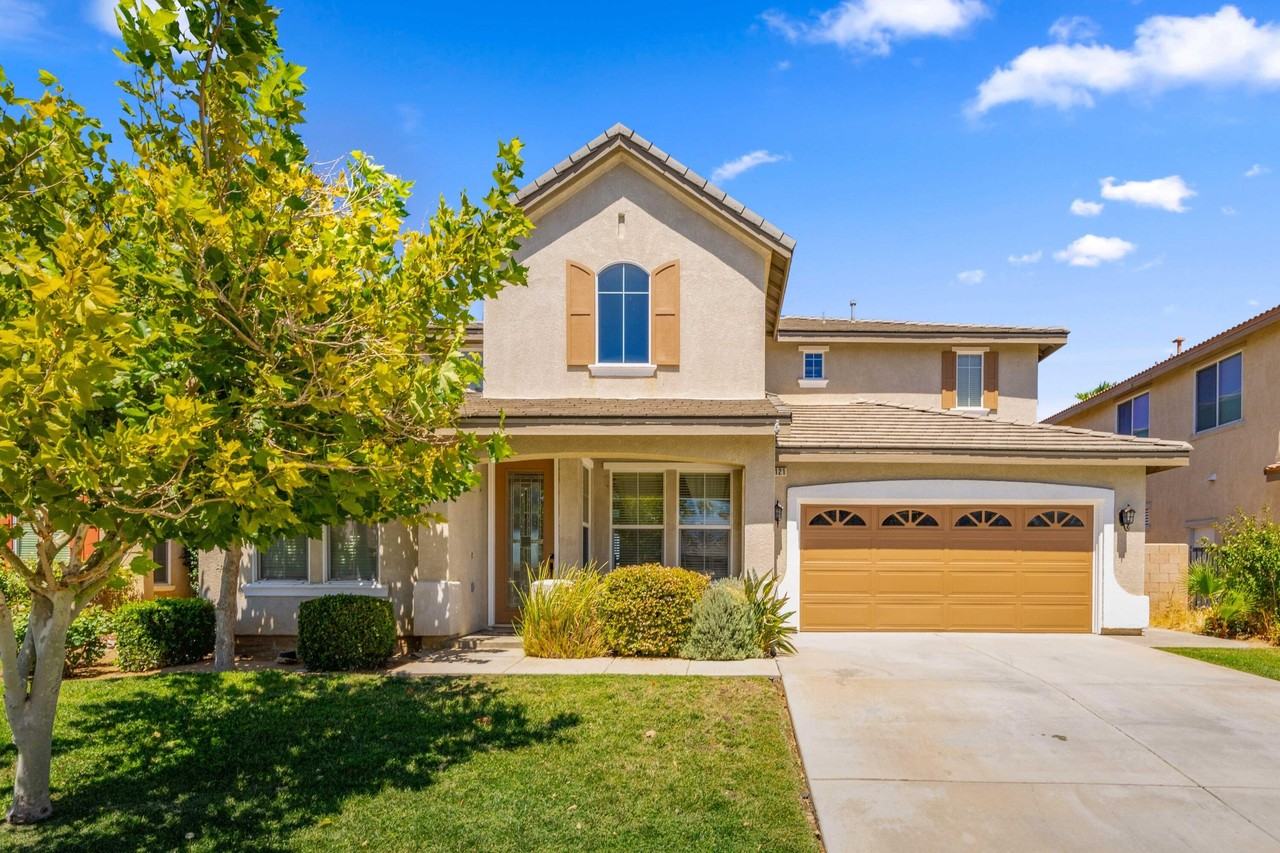 3121 Club Rancho Dr