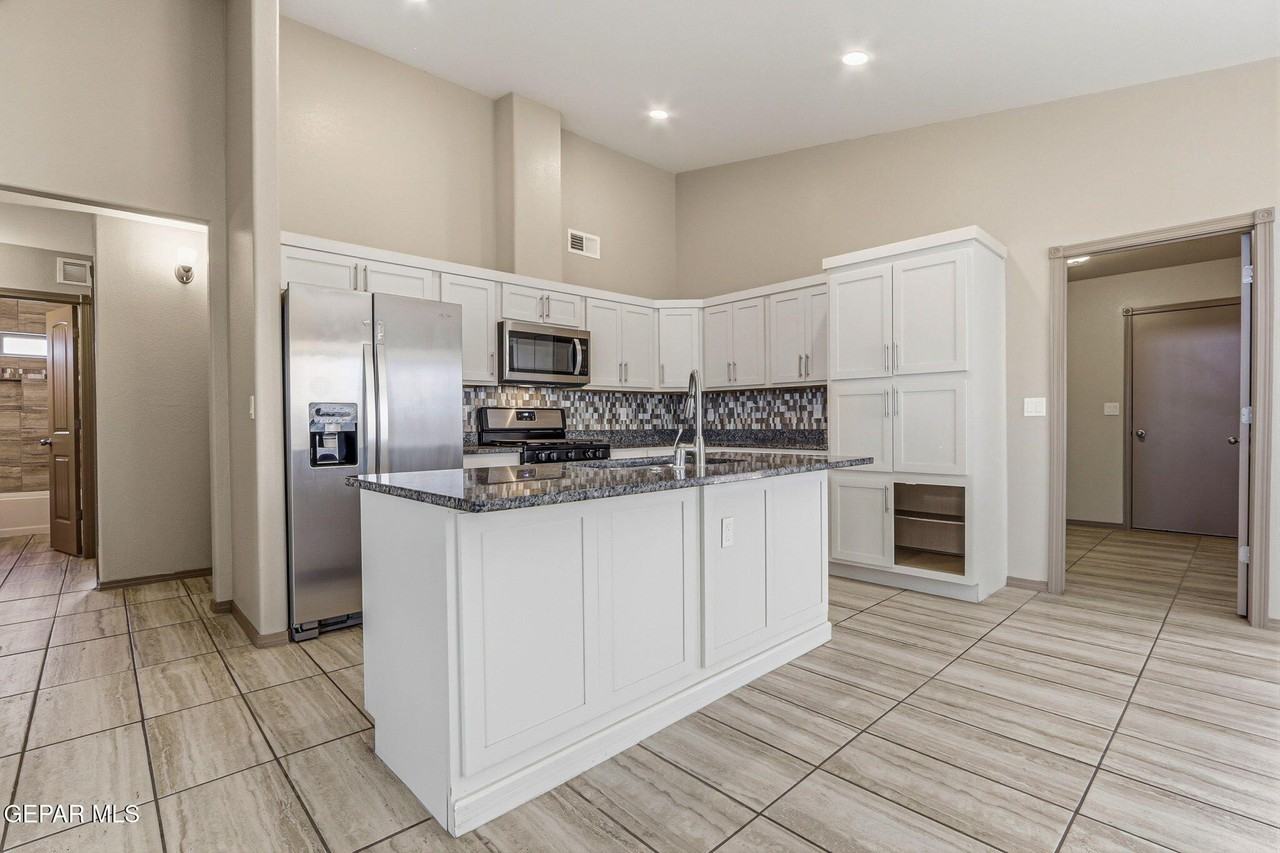 14937 Tierra Isaiah Ave - Photo 5 of 29