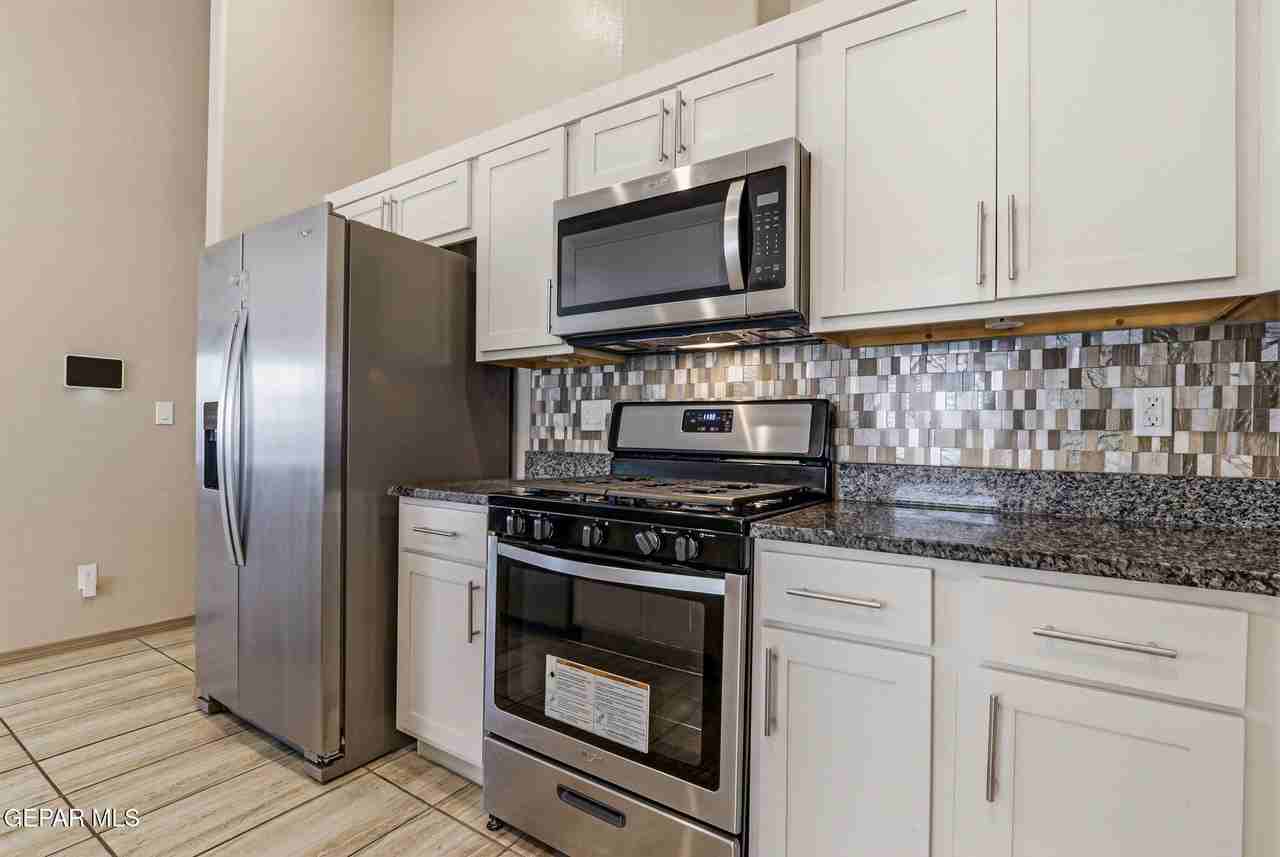 14937 Tierra Isaiah Ave - Photo 7 of 29