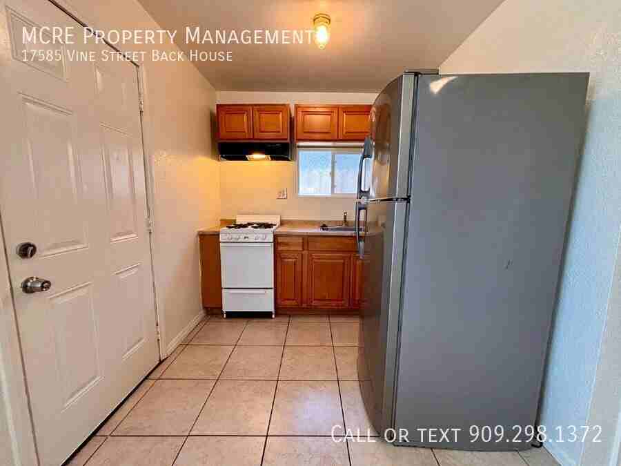 17585 Vine Street Back House - Photo 4 of 14