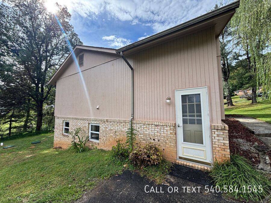 6421 Orchard View Ln - Photo 4 of 48