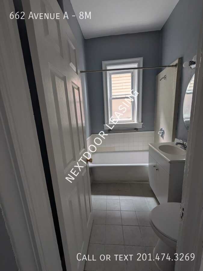 662 Avenue A #8M - Photo 3 of 5