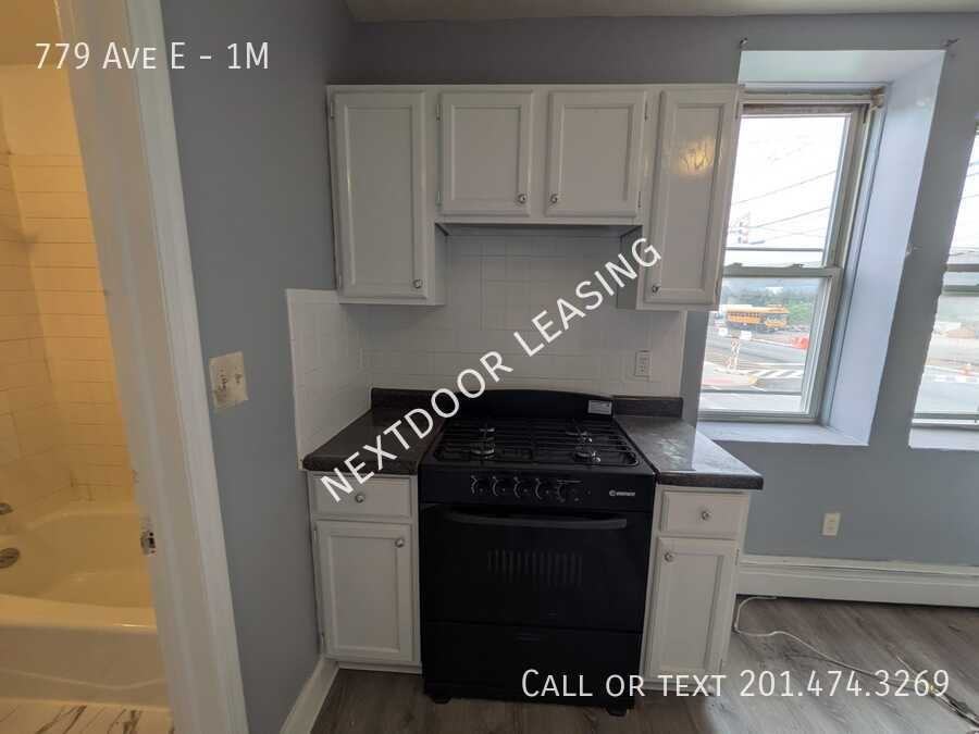 779 Avenue E #1M - Photo 2 of 6