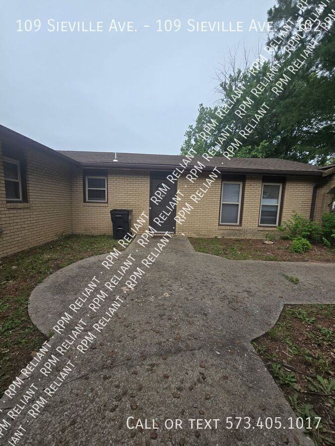 109 Sieville Ave. - 109 Sieville Ave. #102 - Photo 3 of 13