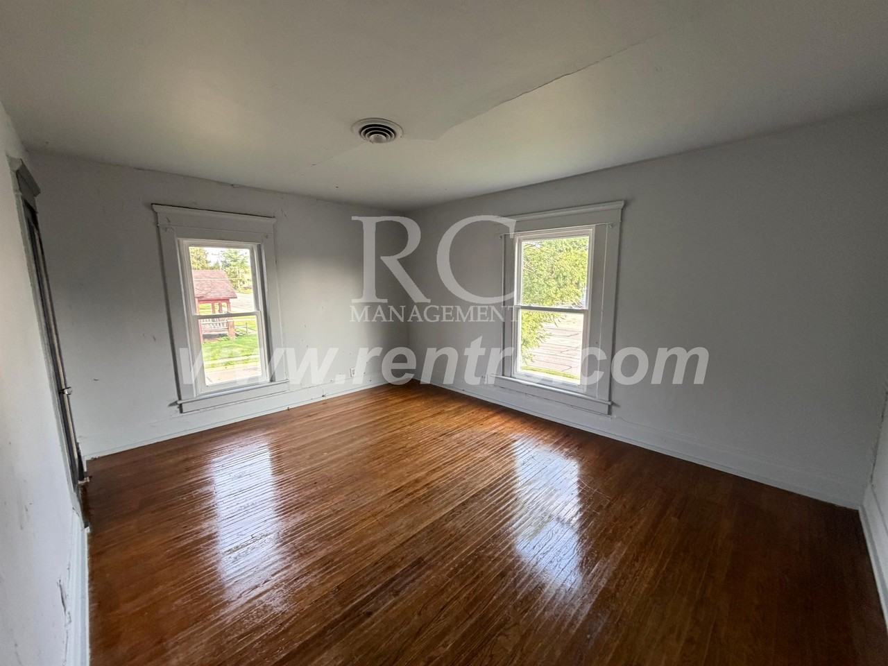 1602 E Main St ## 2 - Photo 5 of 10