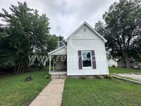 702 S Sandusky St - Photo 1 of 1