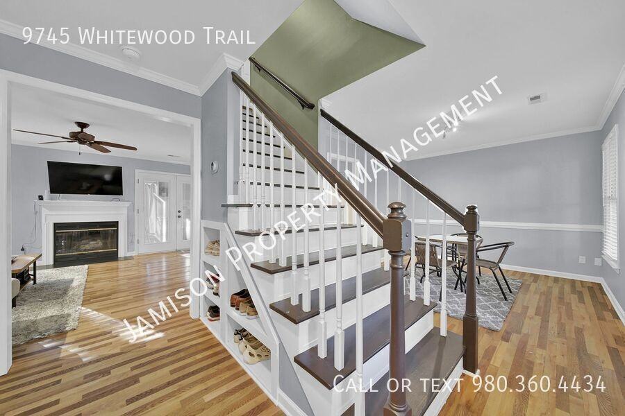 9745 Whitewood Trl - Photo 3 of 29