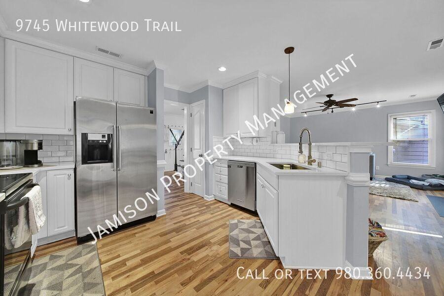 9745 Whitewood Trl - Photo 5 of 29