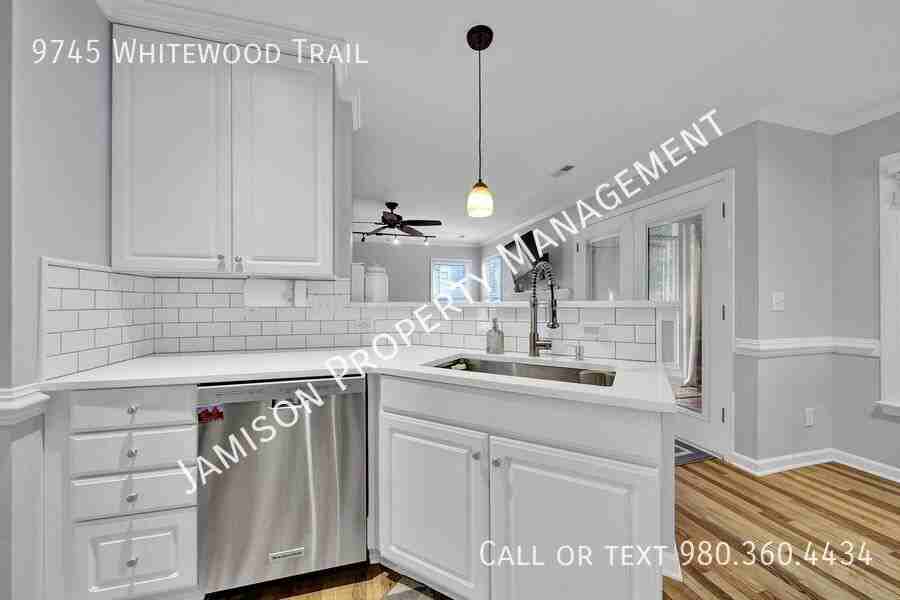9745 Whitewood Trl - Photo 6 of 29