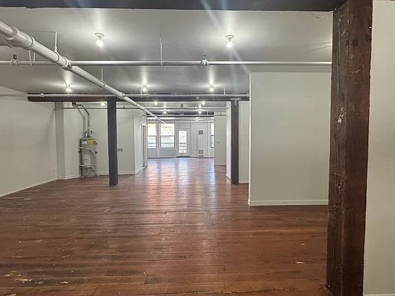 2889 Ford St #21 - Photo 3 of 10