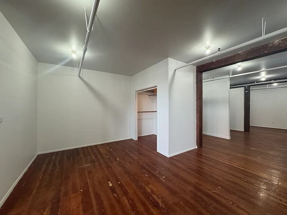 2889 Ford St #21 - Photo 4 of 10
