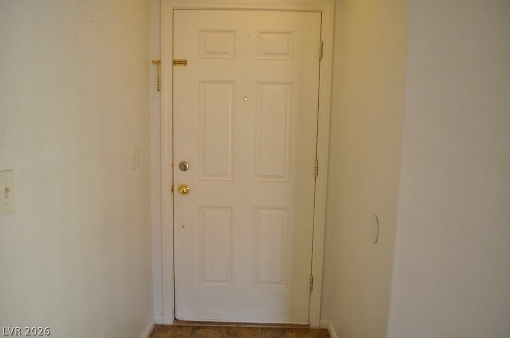 452 Groft Way - Photo 4 of 35