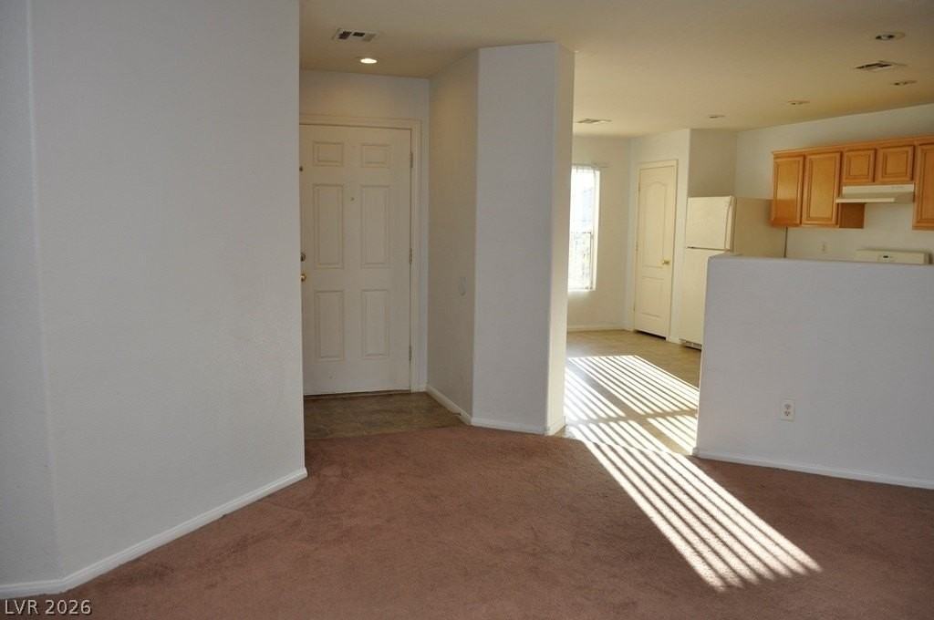 452 Groft Way - Photo 5 of 35