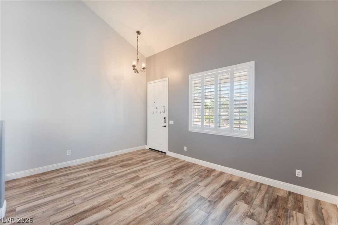 8701 Butterchurn Ave - Photo 6 of 47