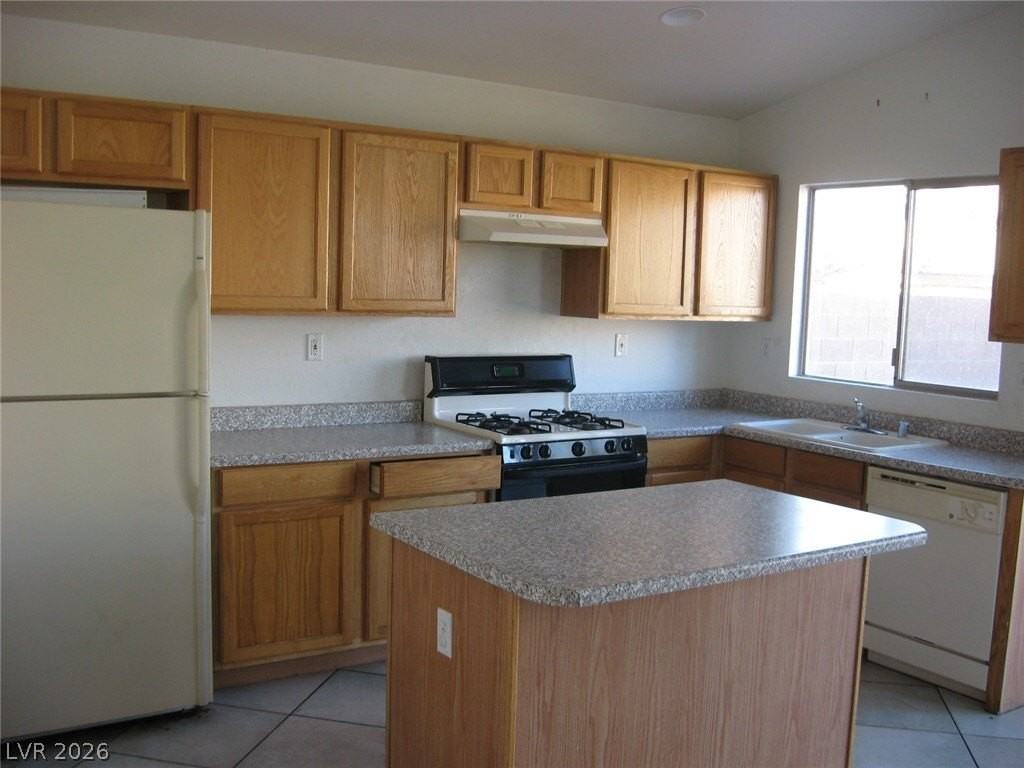 4892 Perrone Ave - Photo 2 of 20