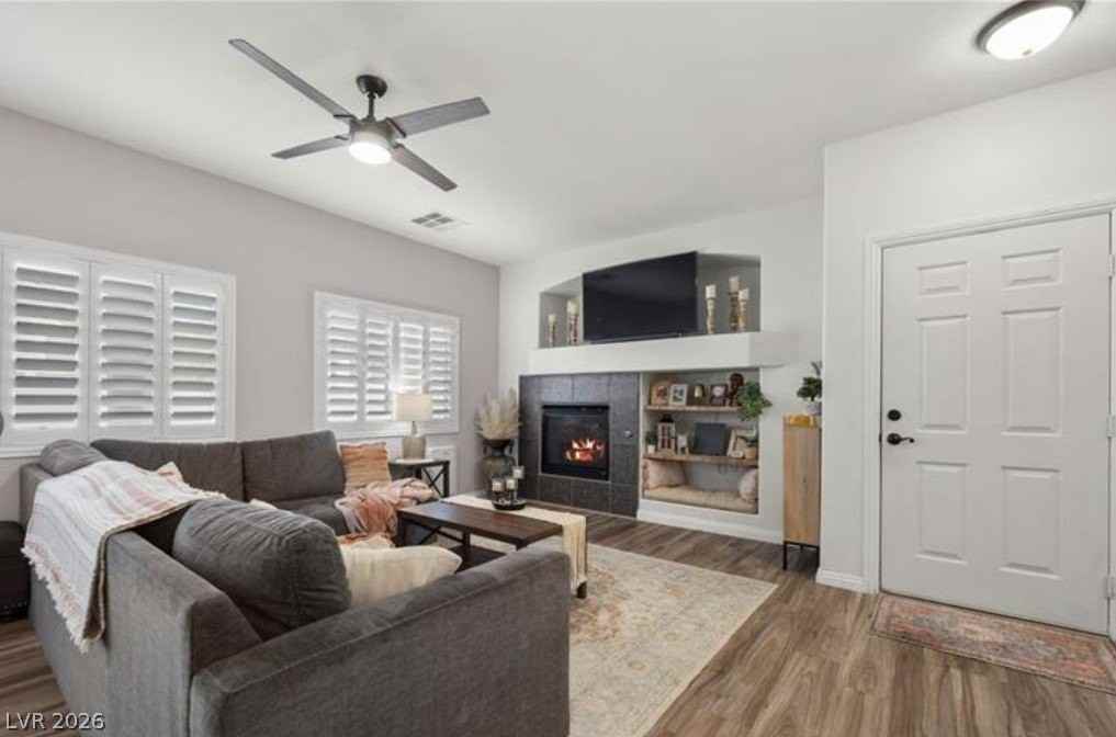 1069 Sheer Paradise Ln #102 - Photo 3 of 18