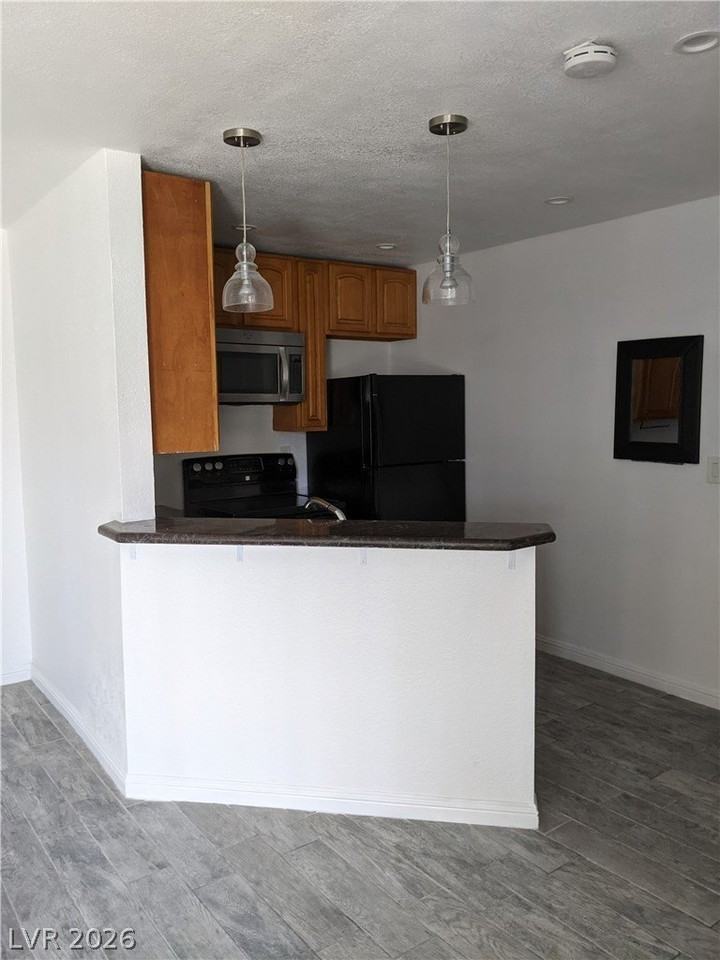 500 Elm Dr #104 - Photo 2 of 17