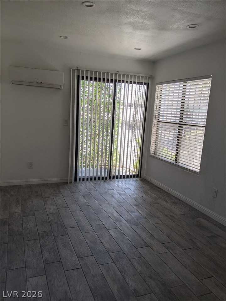 500 Elm Dr #104 - Photo 4 of 17