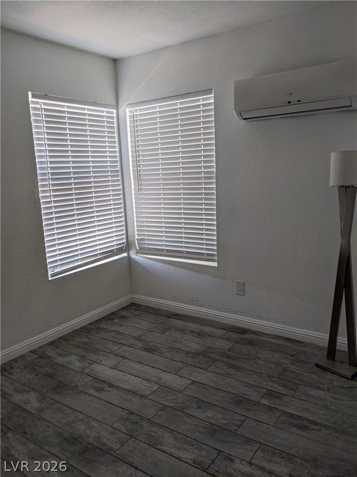 500 Elm Dr #104 - Photo 5 of 17