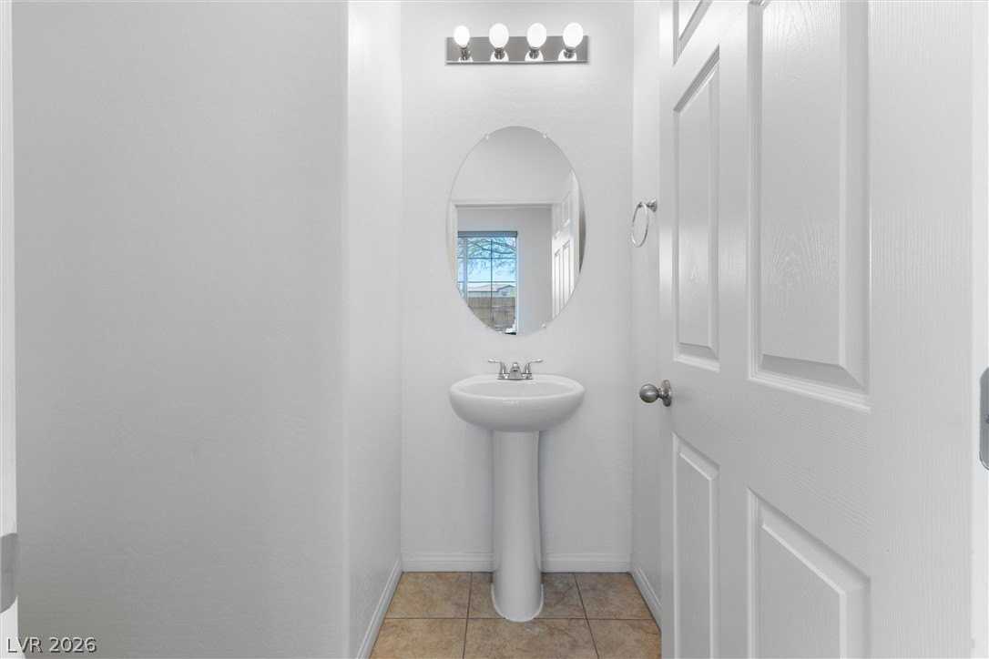 10925 Jordyn Hill St - Photo 3 of 35