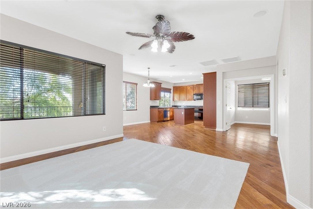 11837 Luna Del Mar Ln - Photo 5 of 27