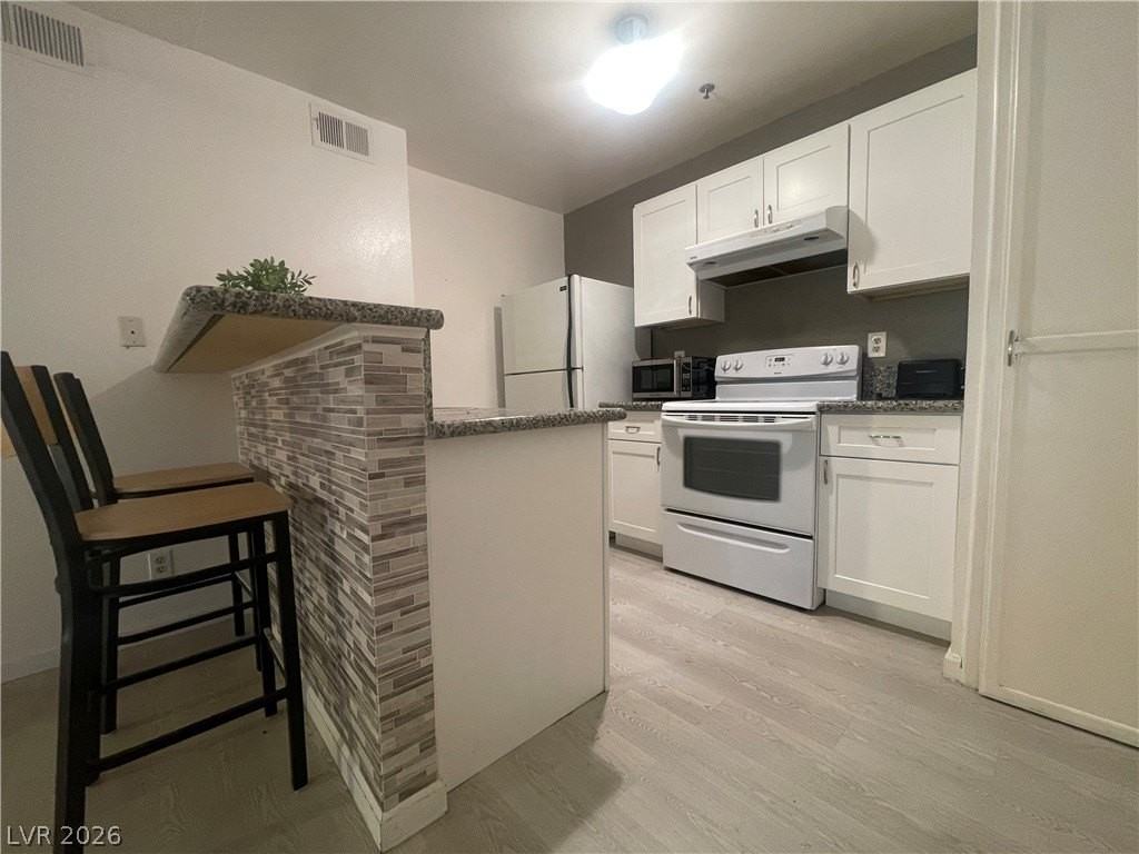 1361 E University Ave #105 - Photo 5 of 24