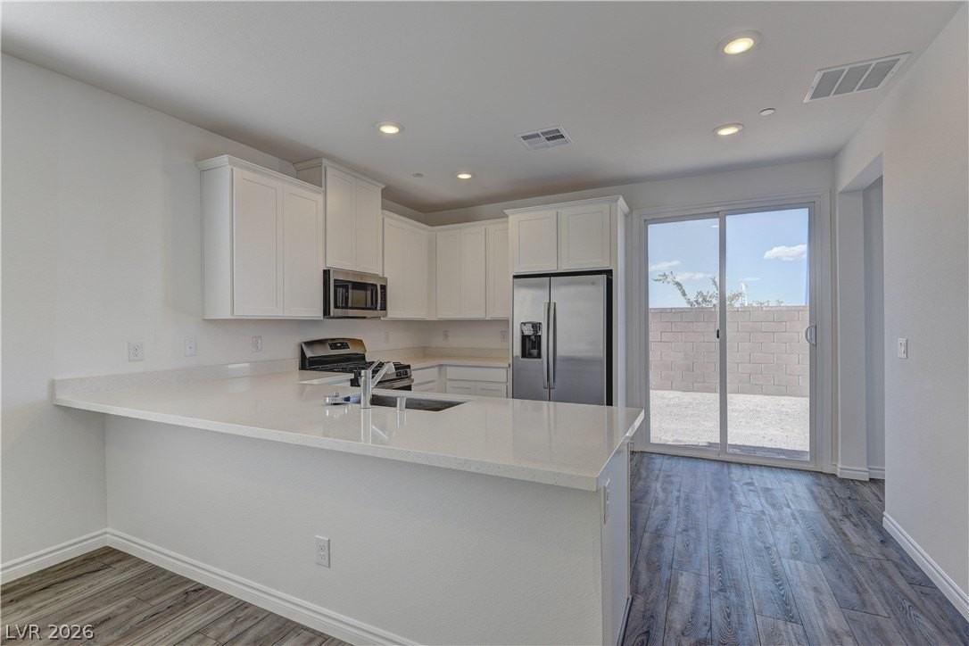 222 Palisade Falls Ave - Photo 6 of 22