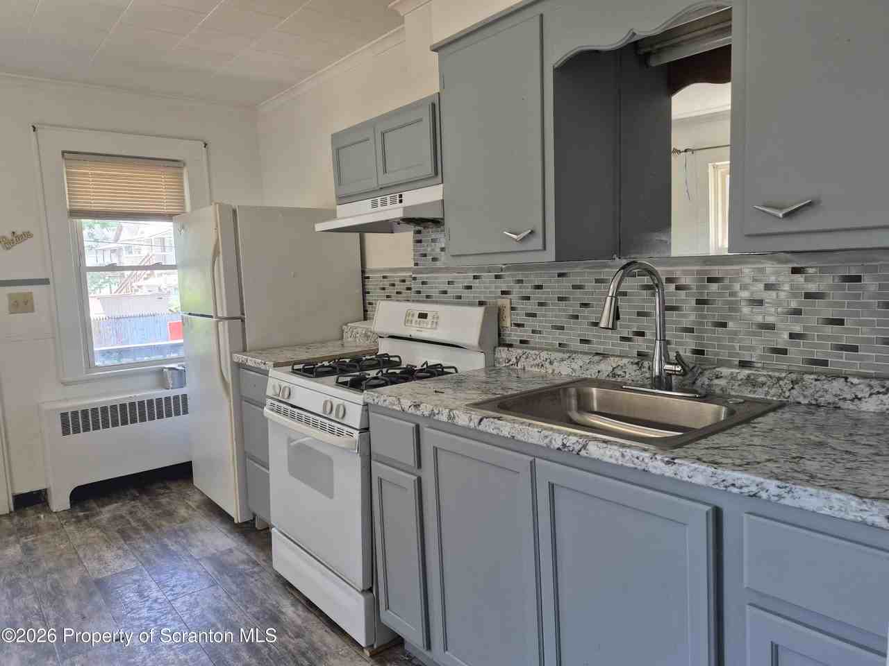 68 Green Pl #1 - Photo 3 of 18
